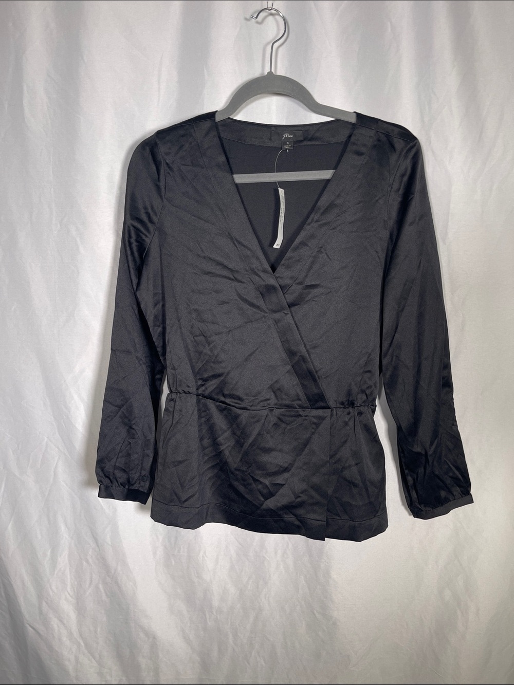 J. CREW WOMENS V NECK BLACK SATIN BLOUSE SMALL NEW